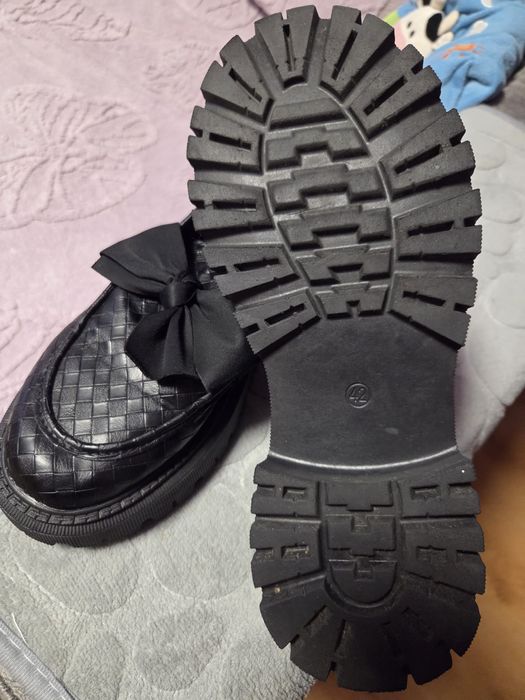 Vind pantofi oxford mărimea 42 dar se potrivește la mărimea 41 superbi