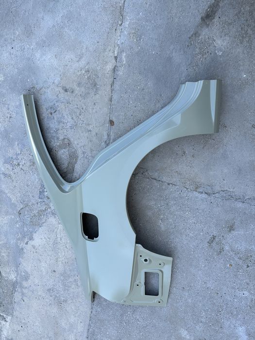 Aripă dreapta spate vw jetta.