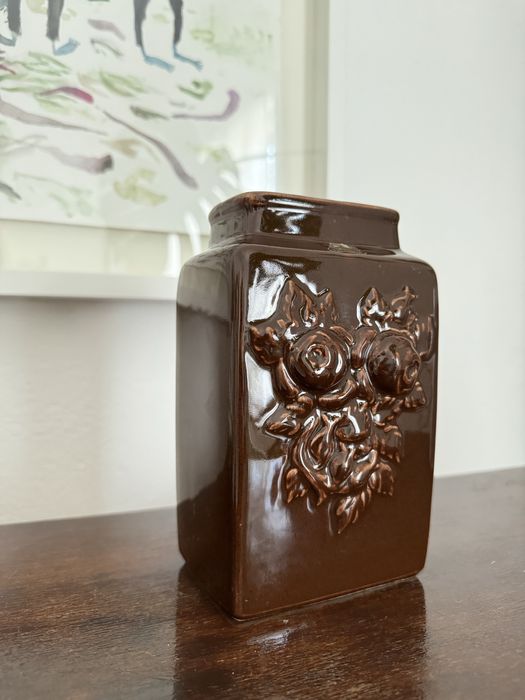 Винтидж керамични, порцеланови и стъклени вази