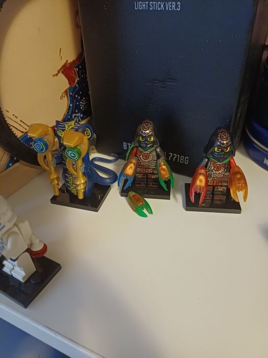 Лего фигурки и играчки