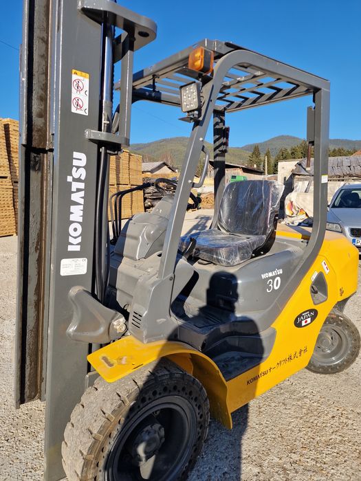 Мотокар камацу FD30