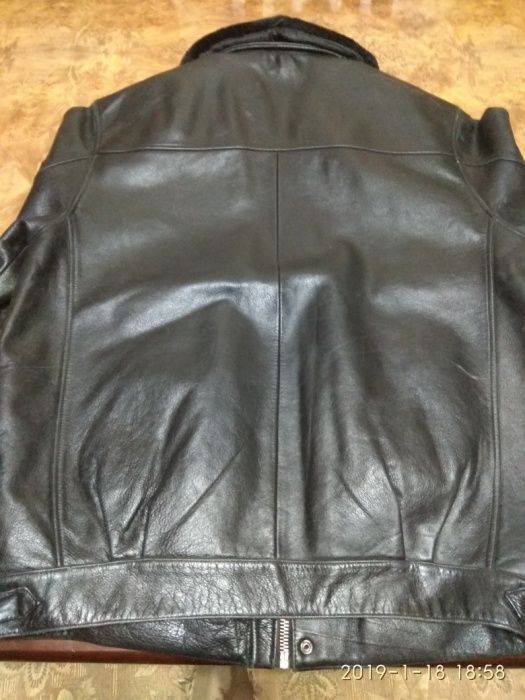Куртка кожаная б/у