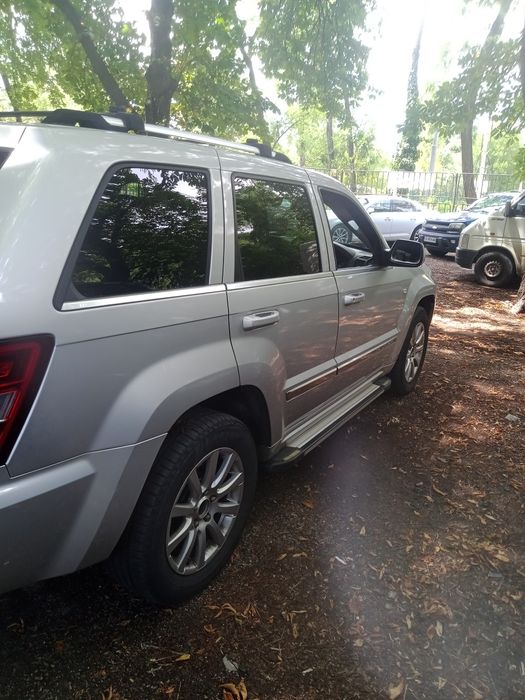 Продавам Jeep Grand Cherokee 3.0 CRD 2008г на части