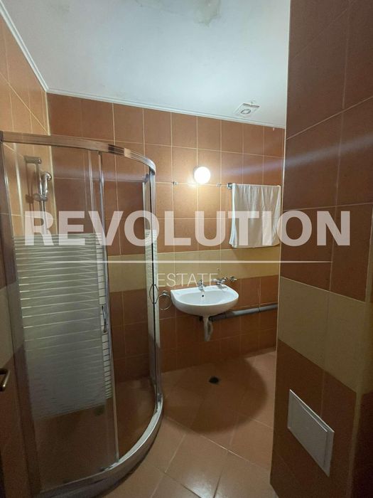 Дава се под наем Тристаен апартамент в Варна, Център - 75 кв.м за 500 € - Снимка #6