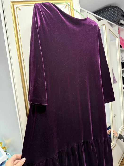Продам платье , бархатное