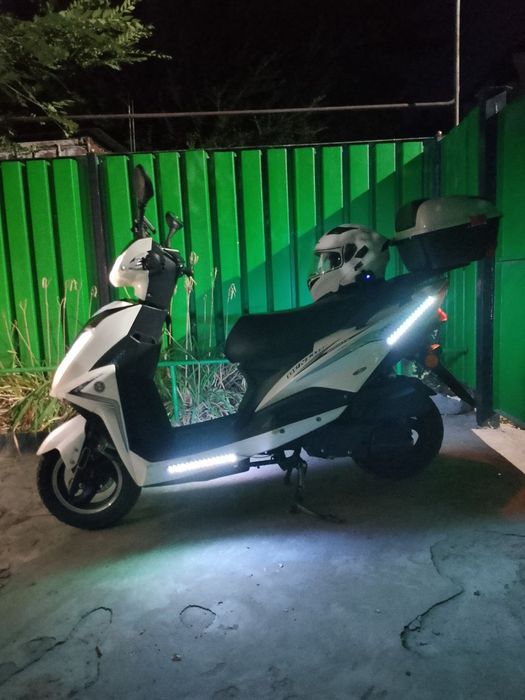 СРОЧНО мопед ЯМАХА 180куб