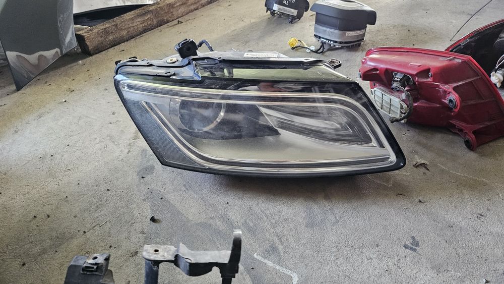 Far audi Q5 stânga dreapta