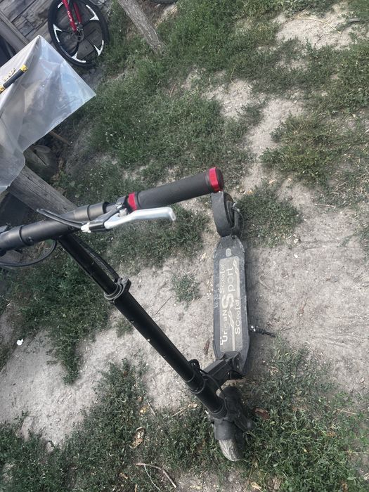 Продам электросамокат