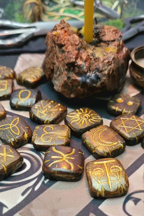 Костяные Ведьмины руны