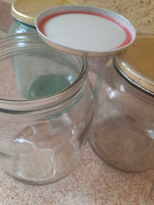 Стъклени буркани Омния- големи  и  на винт 720 мл.