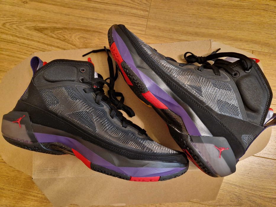 Ghete AIR Jordan XXXVII (37) Raptors, masura 42, nike, noi, in cutie