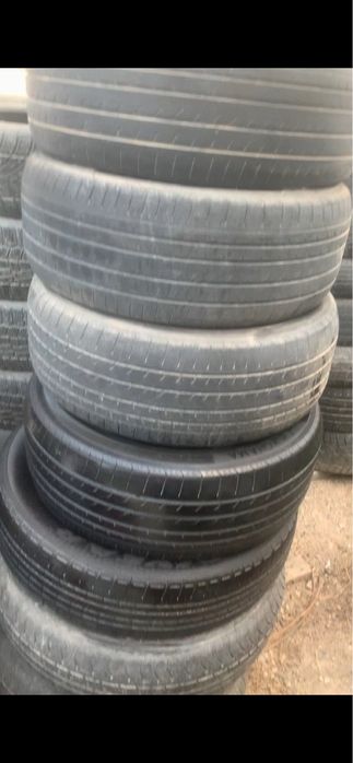 Продам резину б/у215/55р17