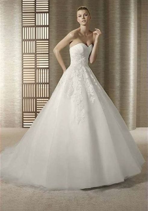 Vand rochie de mireasa White One