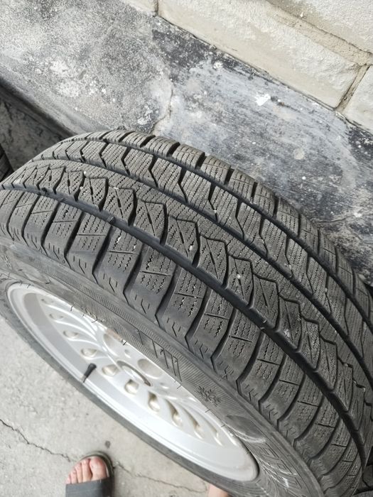 Колеса на БМВ 215/60R16