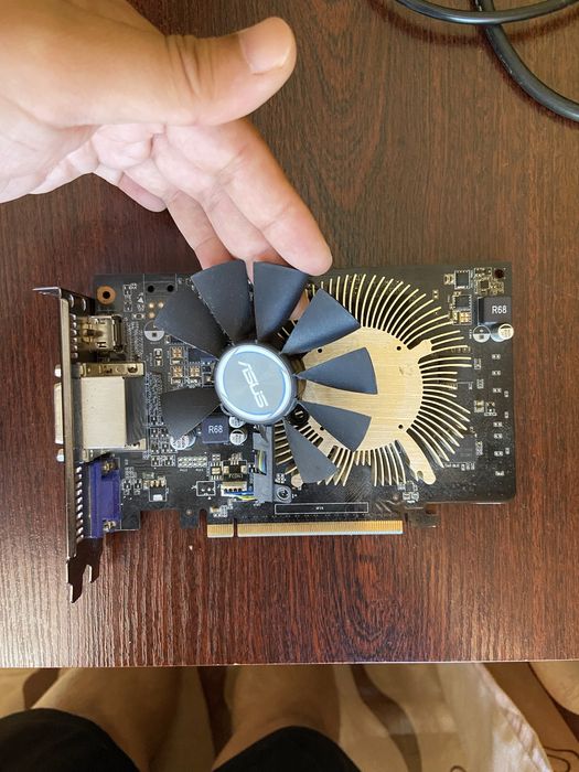 Продам видеокарту GTX 750ti