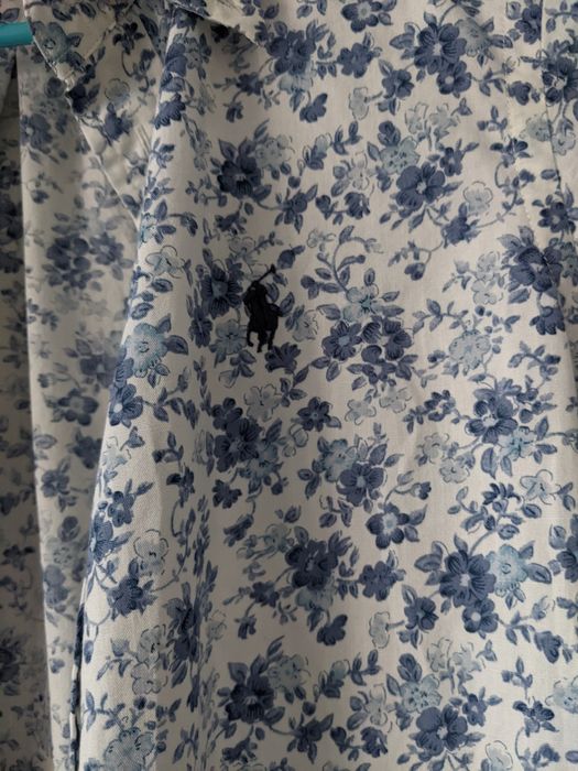 Geacă și cămașă de firmă