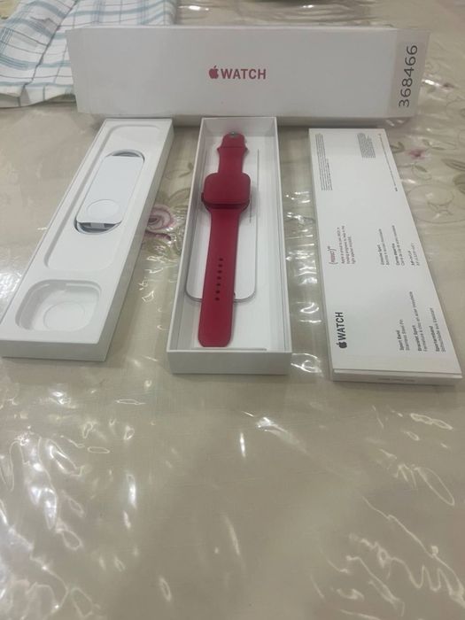 Apple Watch Series 7 (PRODUCT)RED — Полный комплект