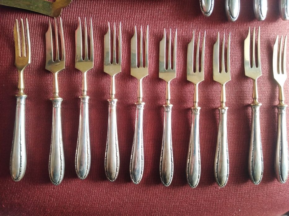 Комплект сребърни прибори 19 век