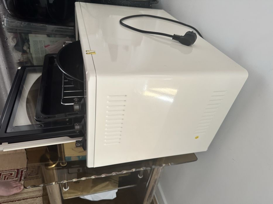 Продам духовую печь SENCER