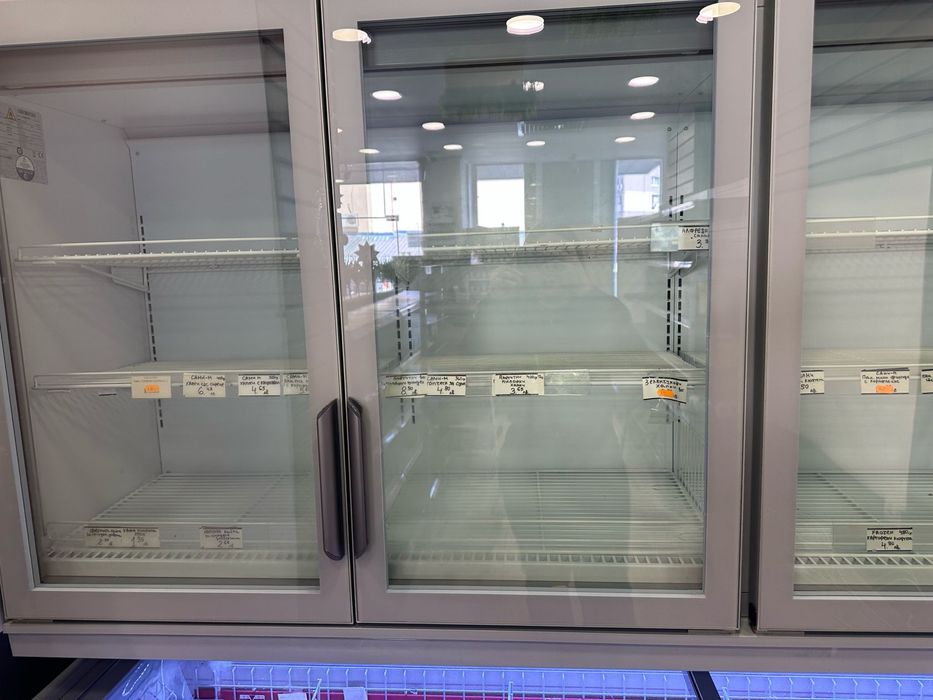 Linde минусова витрина и фризер.Цената е за двете пакетна цена