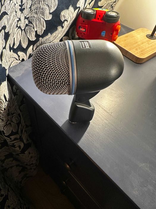 Microfon tobe-percutie Shure Beta52A