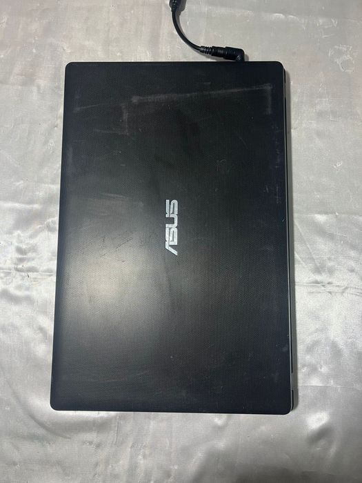 Vând laptop x551c stare bună