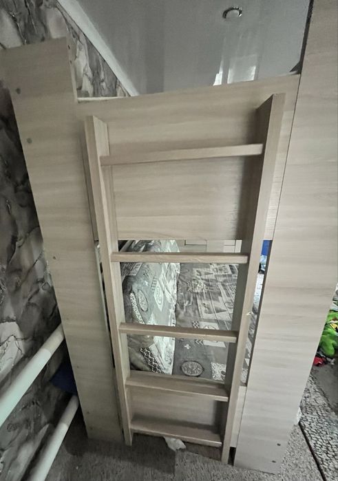 Срочно продам двухьяростную кровать