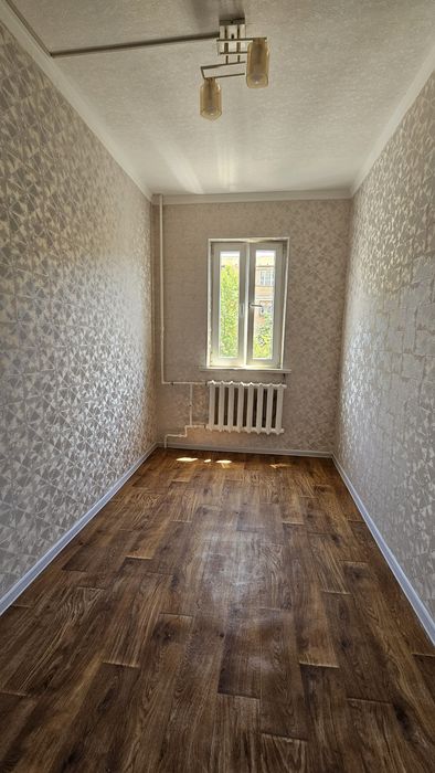 Сергели 2 4/3/9 балкон 1×7 100 м²