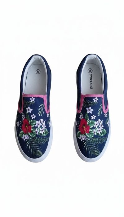 Кеды и сандалии 39-40