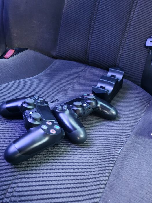 Ps 4 slim 1tb продам