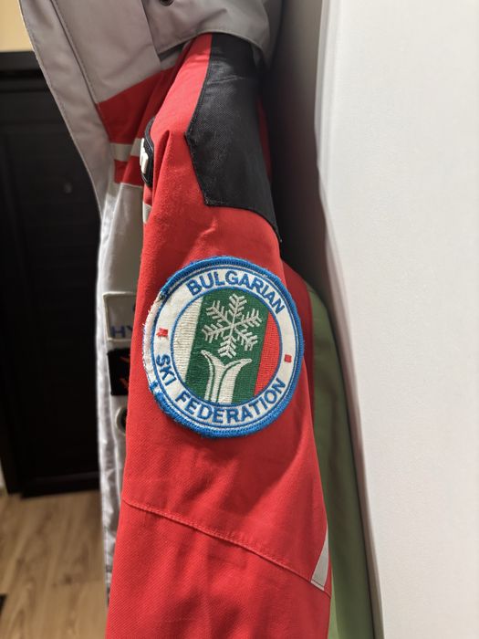 Детско -Юношеско Ски яке Федерацията по ски на Anzi Besson