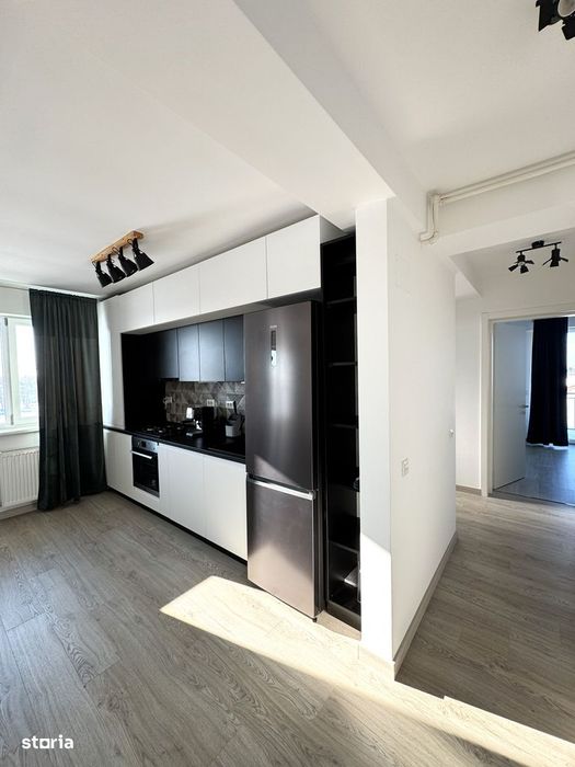 Apartament cu 3 camere, loc parcare, centrala, AC - zona Damila