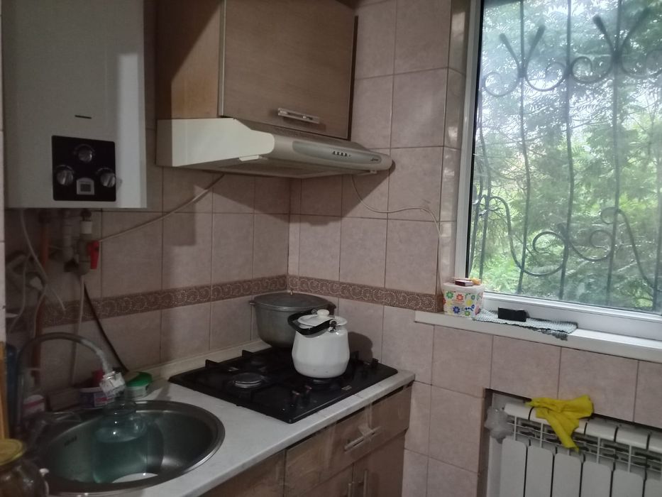 Бір бөлме жалға беремін 40000