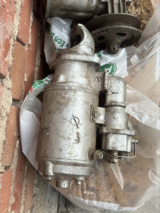 Нов стартер за Зил 130