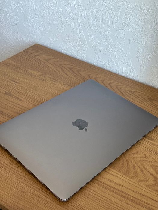 MacBook Air 2019 Продам Макбук Эйр 2019