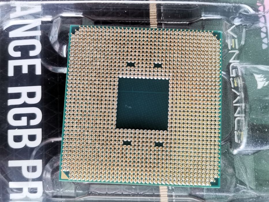 Pc Desktop Ryzen 7 5700x,Rx 6800xt 16Gb,32 gb Corsair RGB Ddr4 4000 mhz