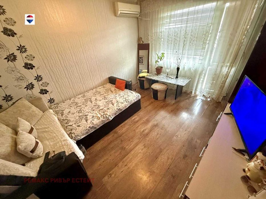 Едностаен апартамент за продажба кв. Чародейка юг