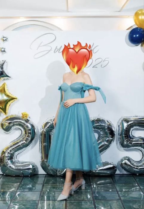 Вечернее платье, на выпускной или  другой праздник