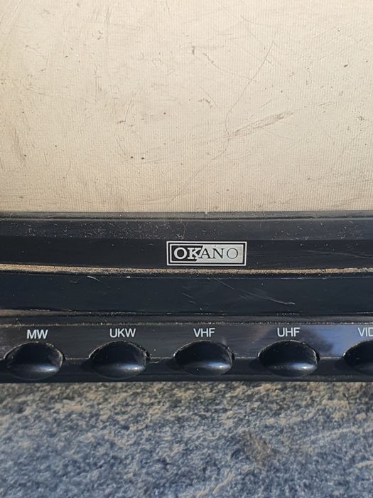 Преносим цветен телевизор с радио  Okano