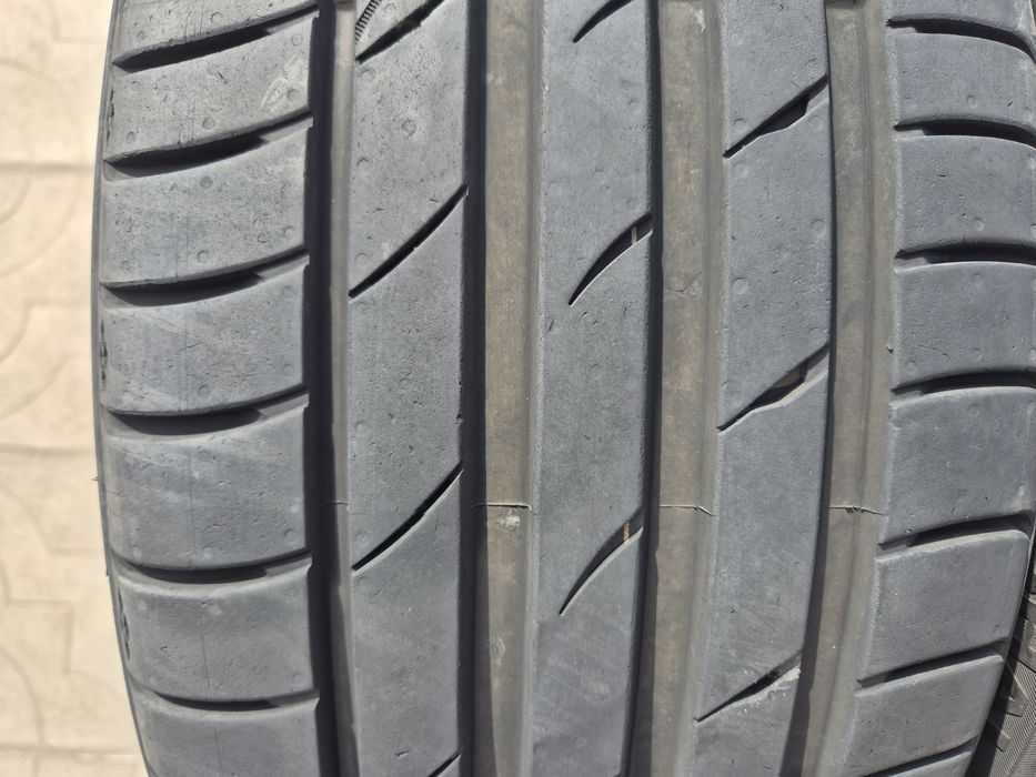 2бр.летни гуми 235/35/19 91Y Marshal 24г.