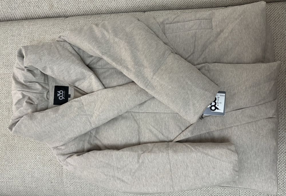 Продам куртку зимнюю