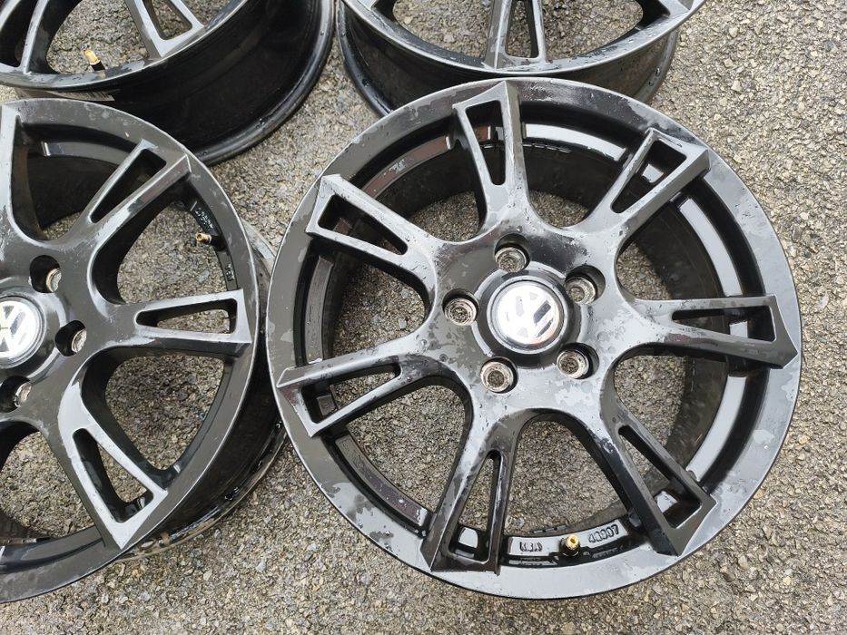 Seat/VW; 16 цола 5x112; 4 бр. Оригинални лети джанти -  черен цвят