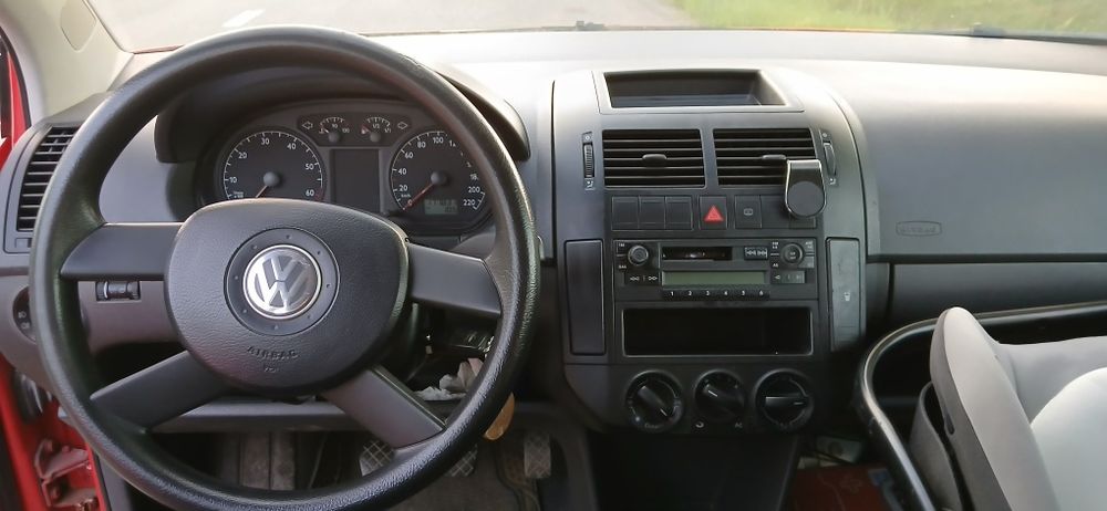 VOLKSWAGEN Polo 2005 — imagine 3