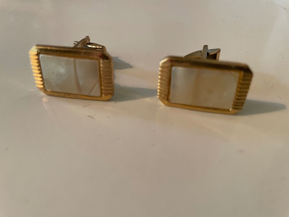 Бутонели, копчета за риза