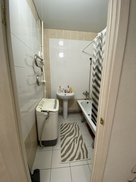 Сатылады бір бөлмелі пәтер!