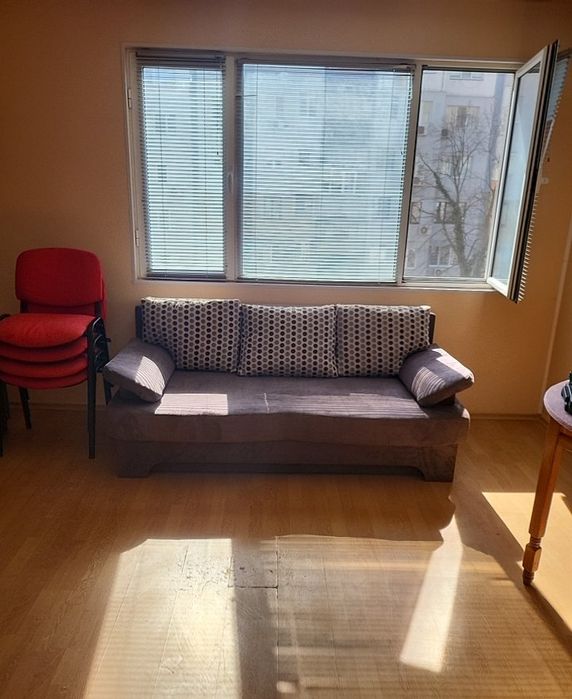 Дава се под наем Двустаен апартамент в Силистра, Изток - 70 кв.м за 204 € - Снимка #1