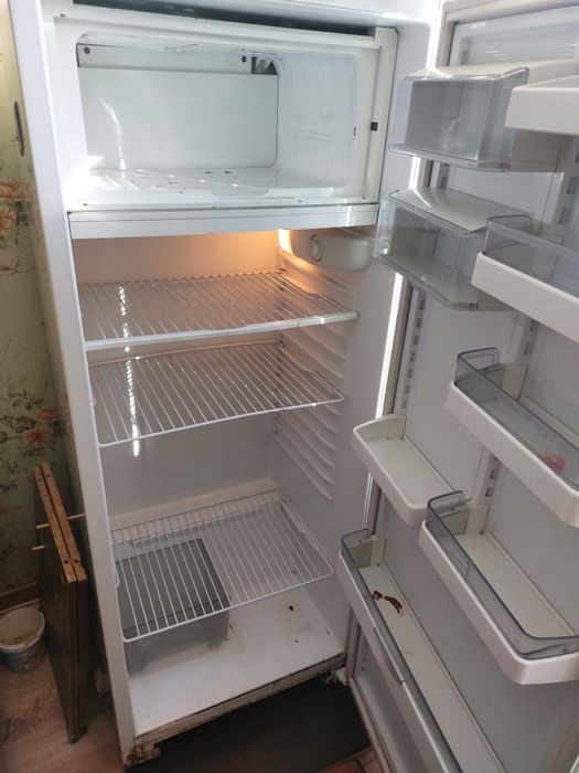 Срочно продам холодильник!