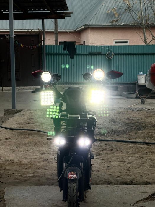 Скутер сатылады ск8