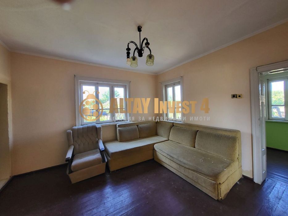 Продава се Къща в с. Тръстиково, Област Варна - 92 кв.м за 392 €/кв.м - Снимка #2