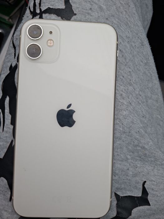 iphone 11 alb 64GB